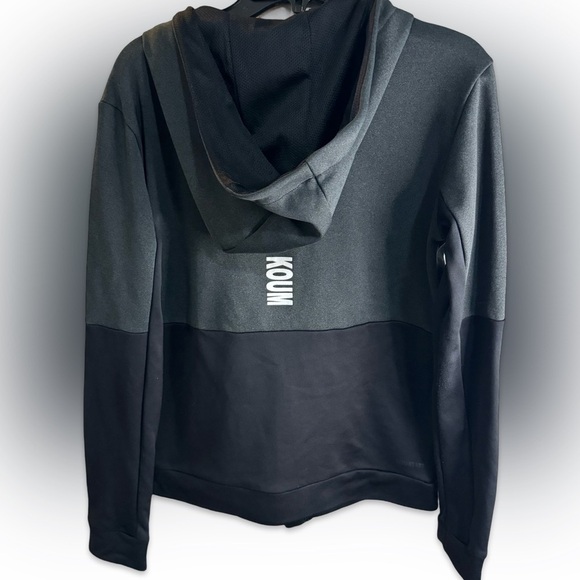 Adidas jacket - Picture 3 of 6